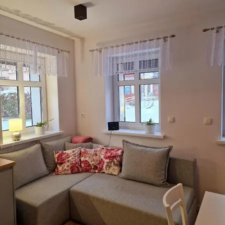 Apartament Przy Deptaku Jelenia Gora Exterior photo