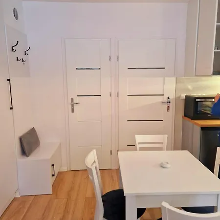 Apartament Przy Deptaku Jelenia Gora Exterior photo